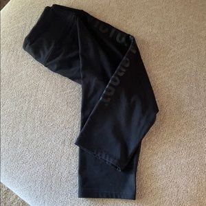 Victoria’s Secret Knockout Crop